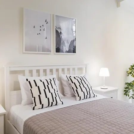 Effie's Cozy Old Town Apartament *